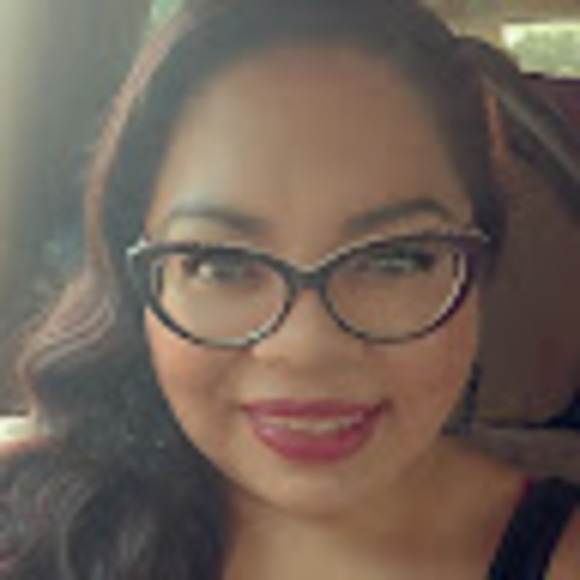 Meet your Posher, Liseth - Picture 1 of 1